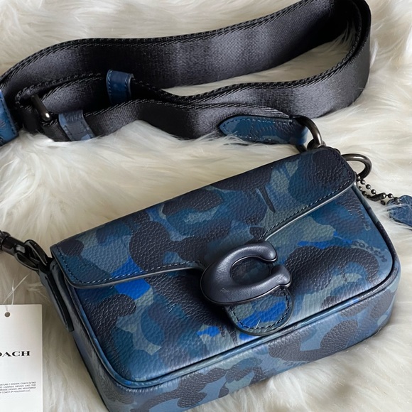 💰SOLD - CC104 - Coach Soft Tabby Crossbody 18 with Camo Print - Picture 4 of 12